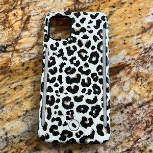 iPhone 13 pro max lumee case